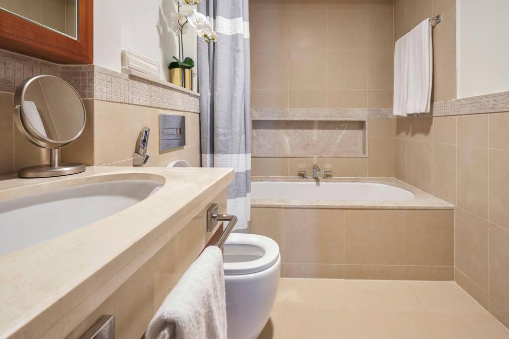 Larbi Breathtaking Burj And Fountain View Luxurious 2 Bed Apartment Dubai Exterior photo